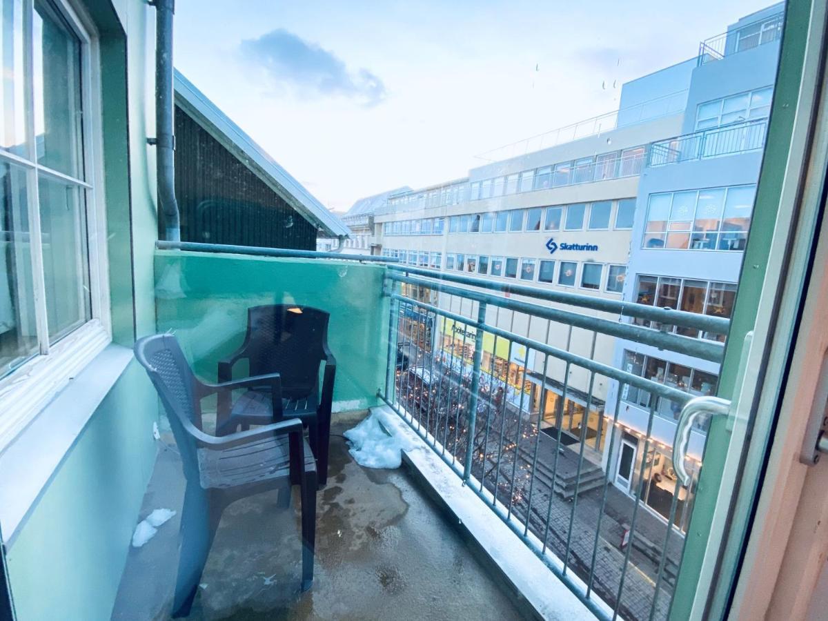 Appartement Penthouse On The Main Street, Town Center à Akureyri Extérieur photo